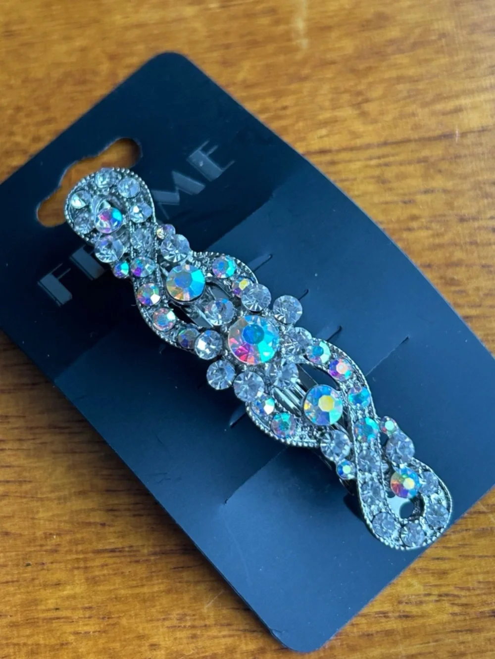 NWT Femme hair clip